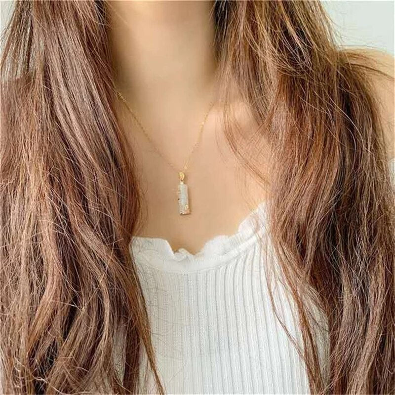 Naszyjnik z jadeitowym amuletem